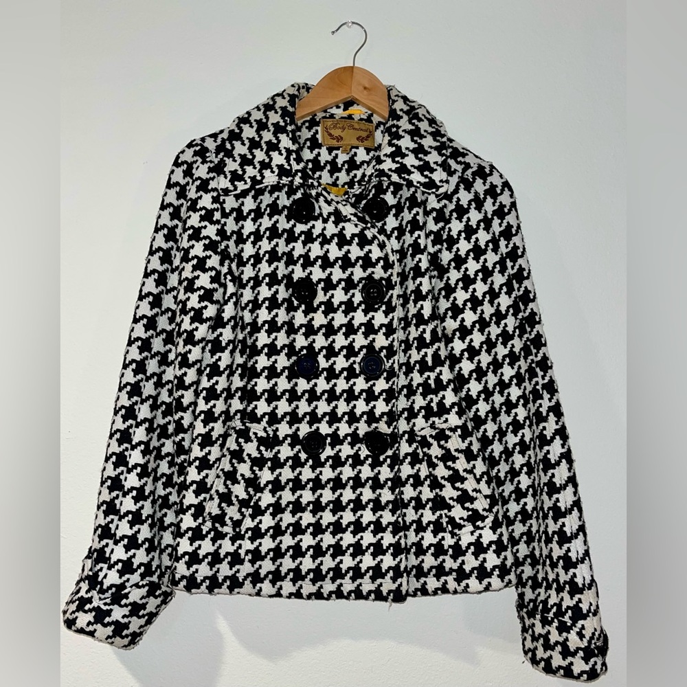 💋 Vintage Houndstooth Coat – Classic, Chic & Cozy!